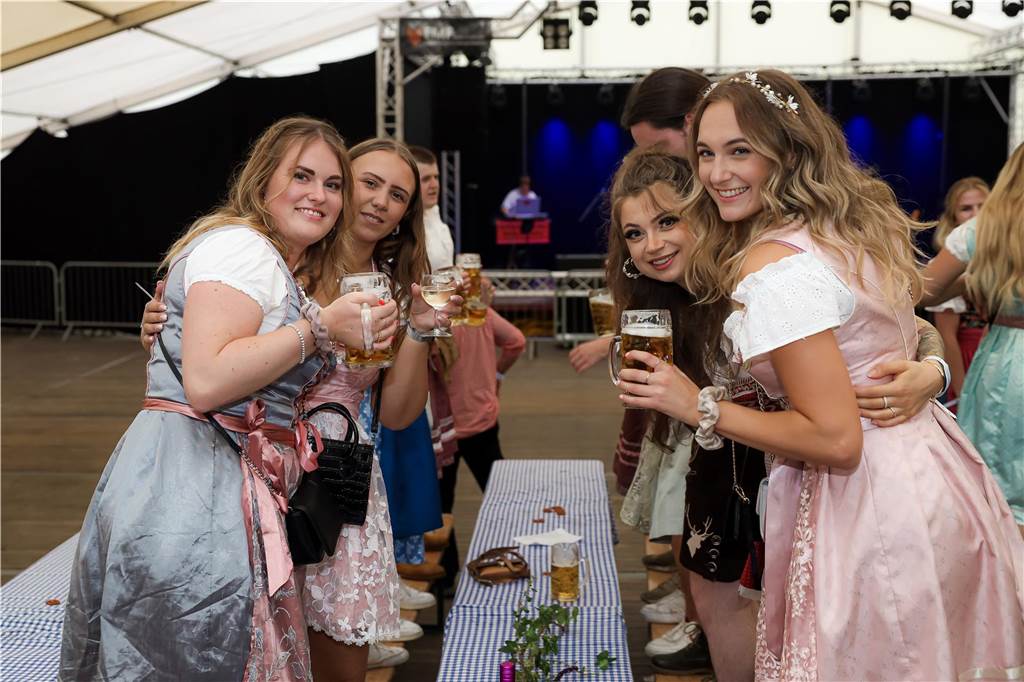 Mordsgaudi auf den Kirchhellener-Wiesn: Die schönsten Fotos vom Oktoberfest