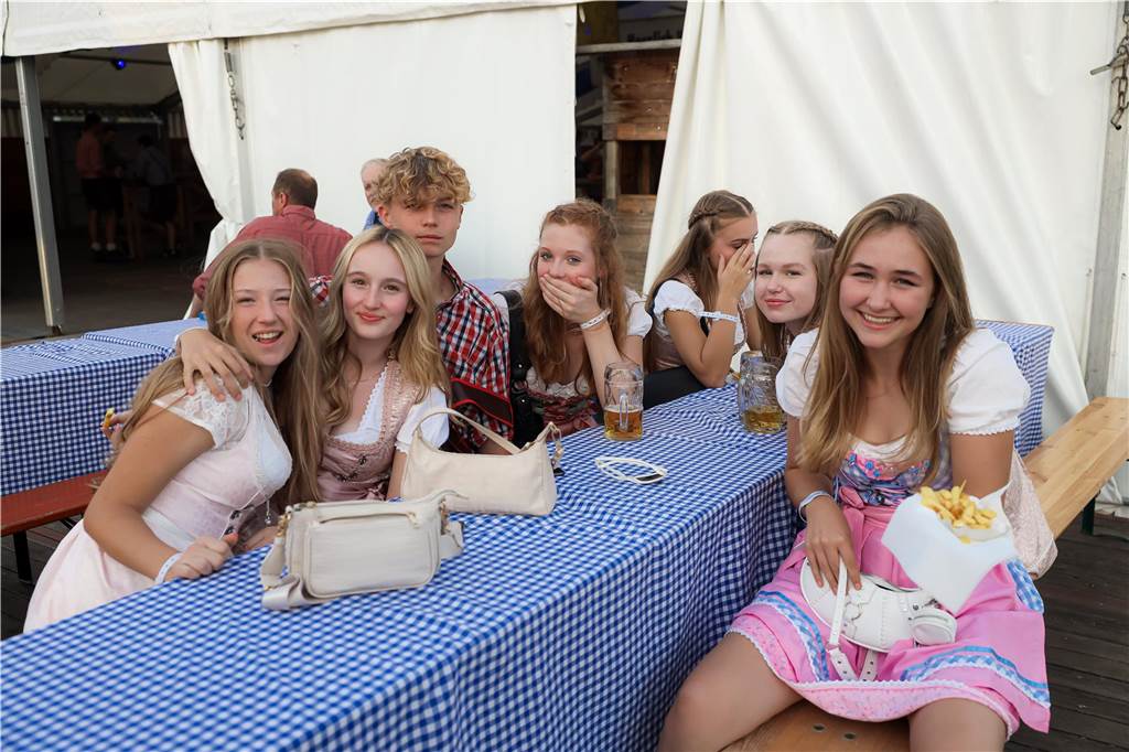 Mordsgaudi auf den Kirchhellener-Wiesn: Die schönsten Fotos vom Oktoberfest