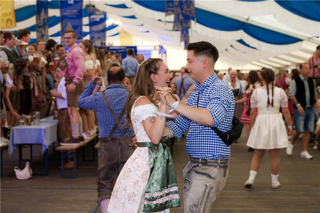 Mordsgaudi auf den Kirchhellener-Wiesn: Die schönsten Fotos vom Oktoberfest