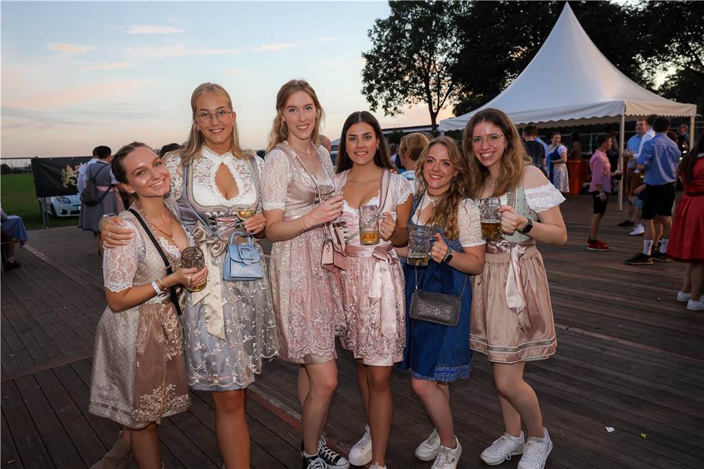 Mordsgaudi auf den Kirchhellener-Wiesn: Die schönsten Fotos vom Oktoberfest