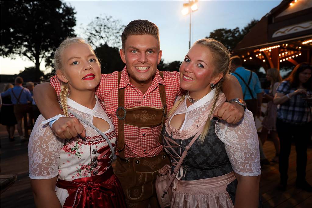 Mordsgaudi auf den Kirchhellener-Wiesn: Die schönsten Fotos vom Oktoberfest