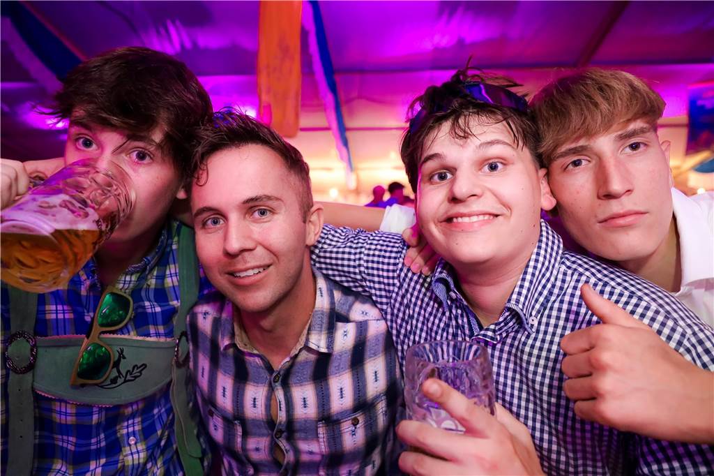 Mordsgaudi auf den Kirchhellener-Wiesn: Die schönsten Fotos vom Oktoberfest