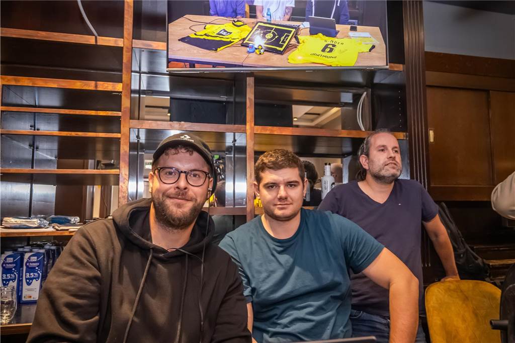 Exklusive Bilder vom 400. BVB-Podcast: Torwart Alexander Meyer zu Gast in der Westfalenschenke