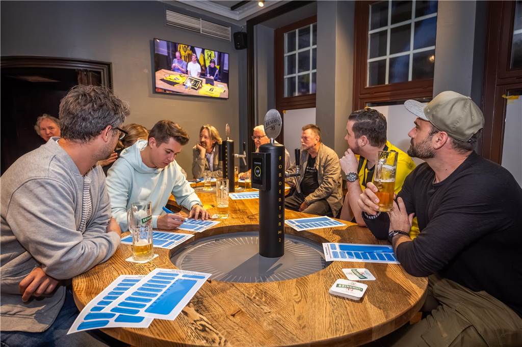Exklusive Bilder vom 400. BVB-Podcast: Torwart Alexander Meyer zu Gast in der Westfalenschenke