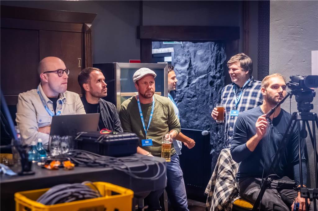 Exklusive Bilder vom 400. BVB-Podcast: Torwart Alexander Meyer zu Gast in der Westfalenschenke