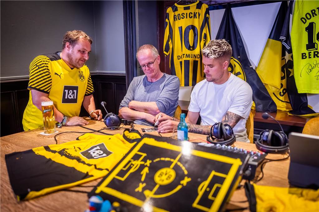 Exklusive Bilder vom 400. BVB-Podcast: Torwart Alexander Meyer zu Gast in der Westfalenschenke