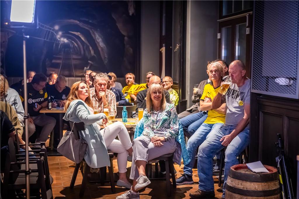 Exklusive Bilder vom 400. BVB-Podcast: Torwart Alexander Meyer zu Gast in der Westfalenschenke