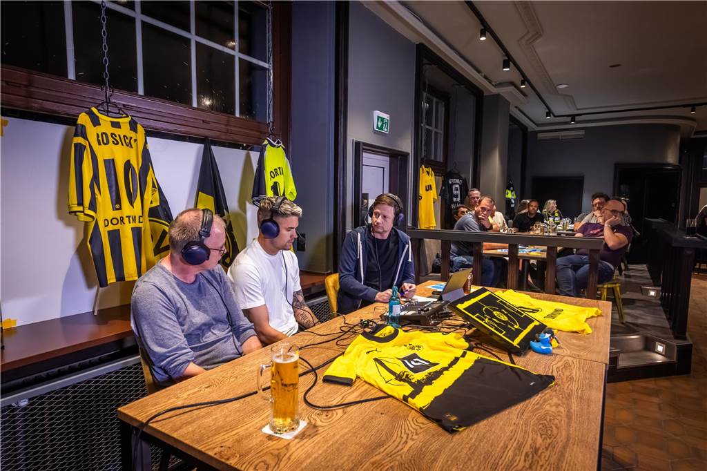 Exklusive Bilder vom 400. BVB-Podcast: Torwart Alexander Meyer zu Gast in der Westfalenschenke
