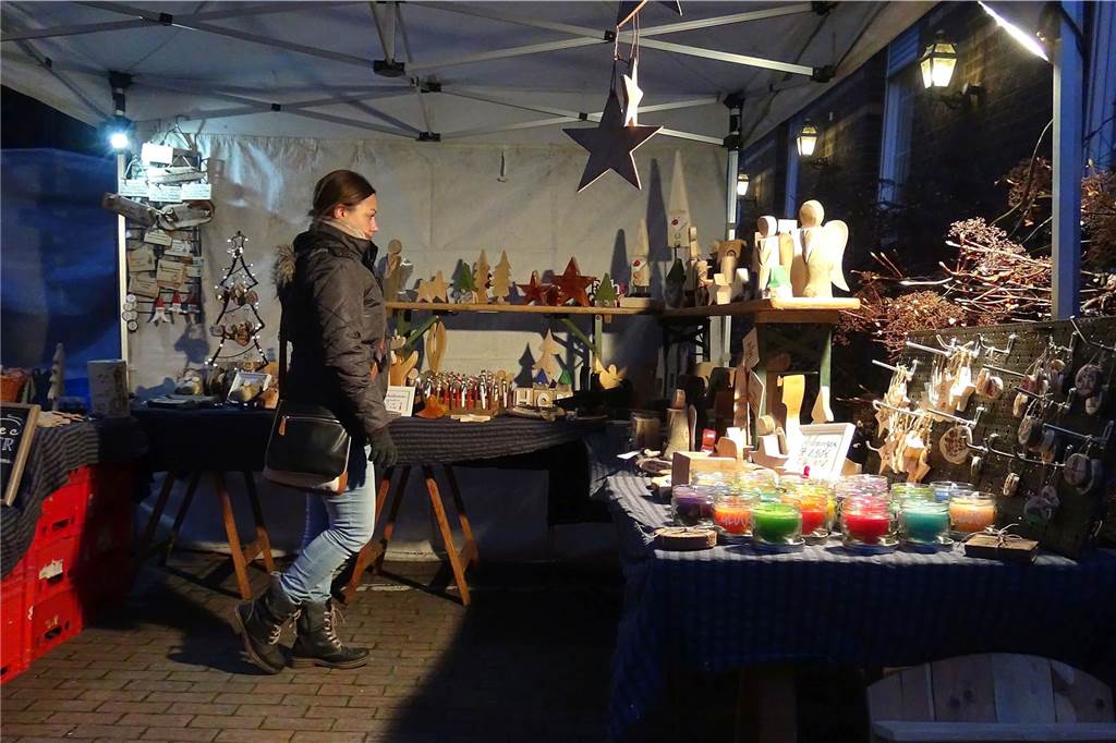 Start in die Adventszeit: So stimmungsvoll war es bei „Lembeck leuchtet“