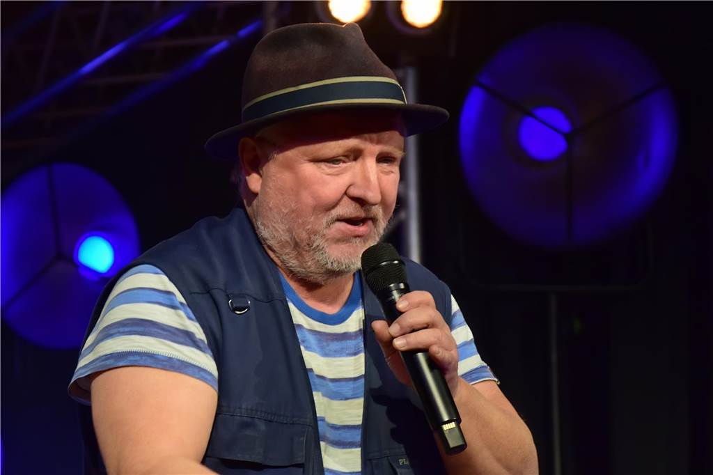 Konzerthighlight: Tosender Applaus für Axel Prahl und sein Inselorchester