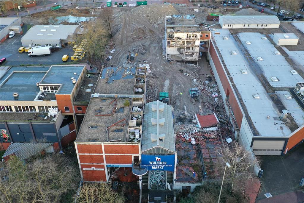 Bagger-Ballett an der Ladenzeile in Barkenberg : Viele Bilder von den Abrissarbeiten