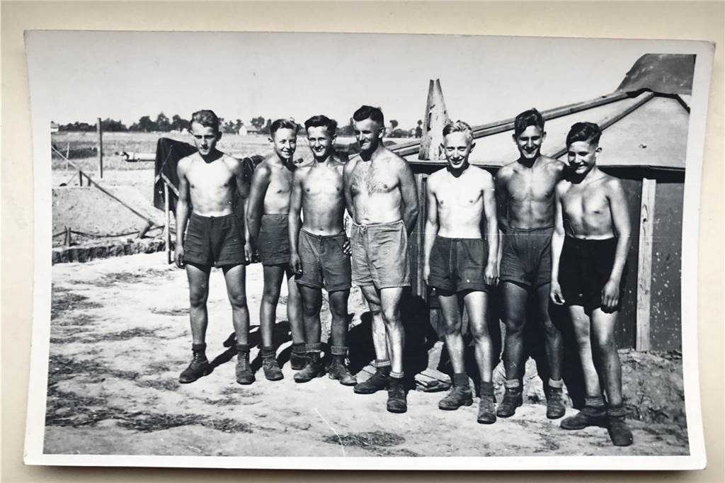 Seltene Bilder aus dem Todeslager Auschwitz tauchten in Castrop-Rauxel auf