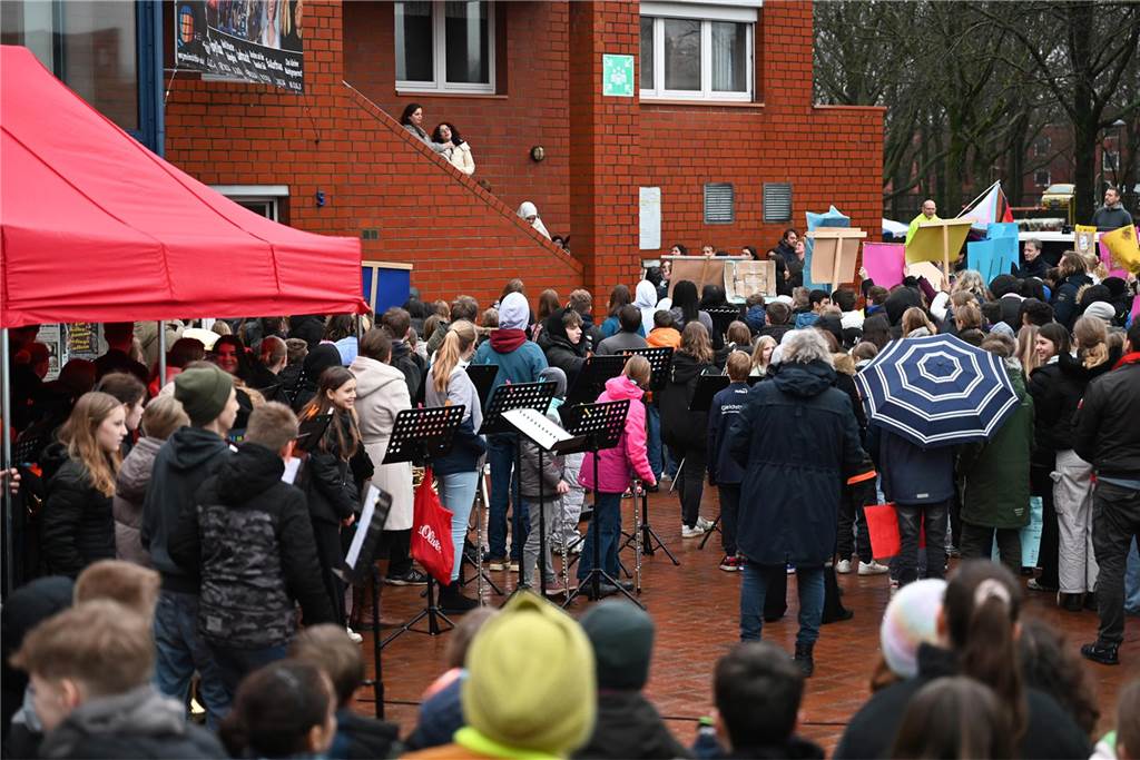 Gesamtschüler setzten deutliches Zeichen für Demokratie und Vielfalt