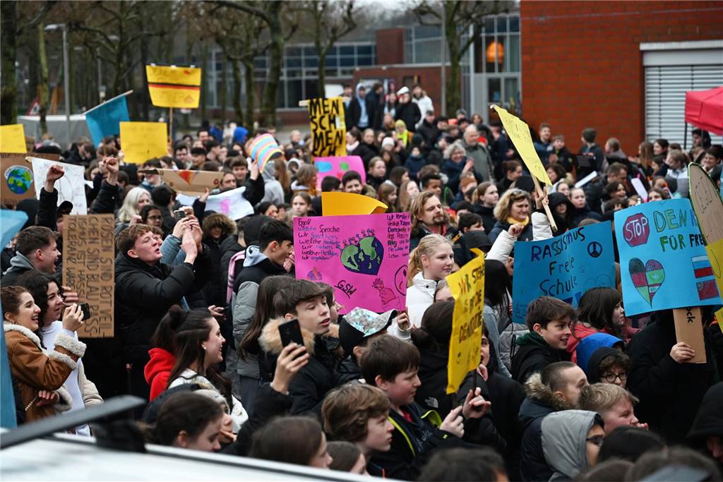 Gesamtschüler setzten deutliches Zeichen für Demokratie und Vielfalt