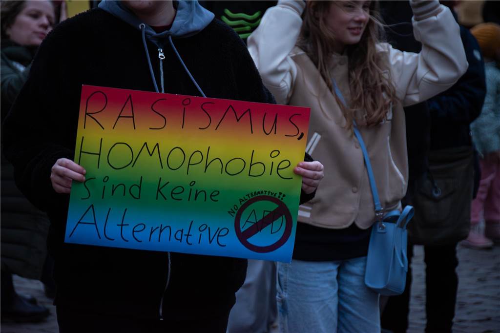 5000 Dorstener demonstrieren für die Demokratie: Viele Fotos von der Kundgebung auf dem Marktplatz