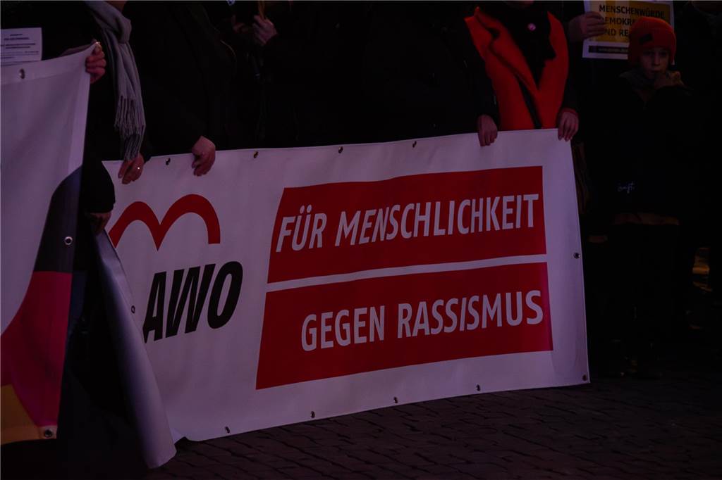 5000 Dorstener demonstrieren für die Demokratie: Viele Fotos von der Kundgebung auf dem Marktplatz