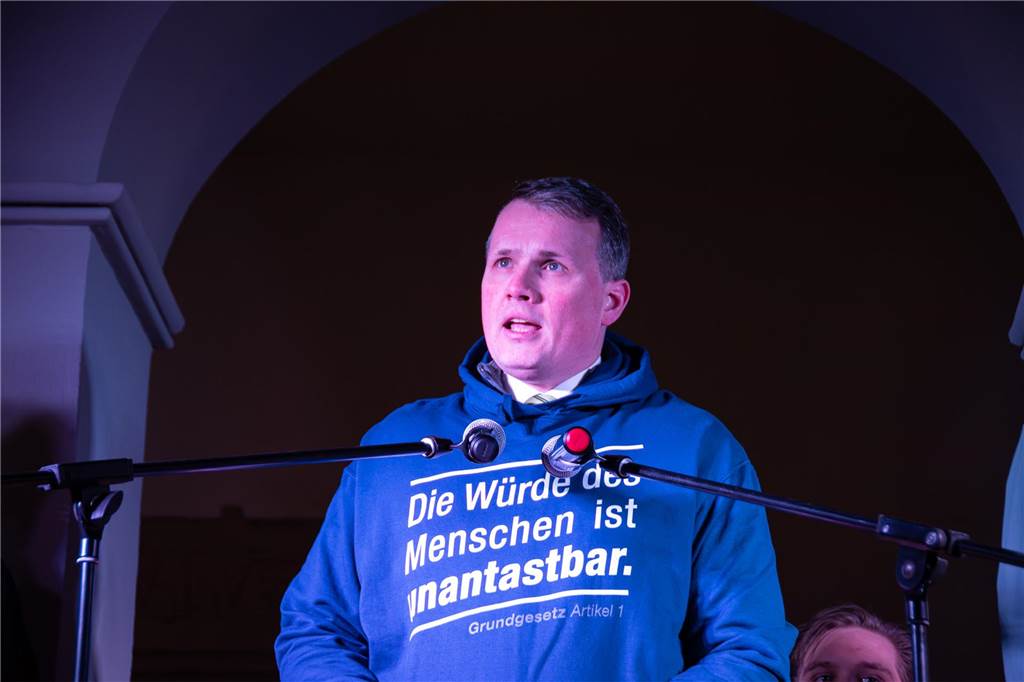 5000 Dorstener demonstrieren für die Demokratie: Viele Fotos von der Kundgebung auf dem Marktplatz