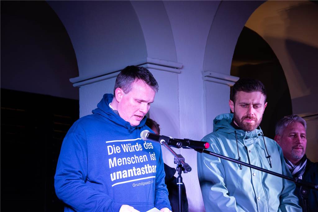 5000 Dorstener demonstrieren für die Demokratie: Viele Fotos von der Kundgebung auf dem Marktplatz