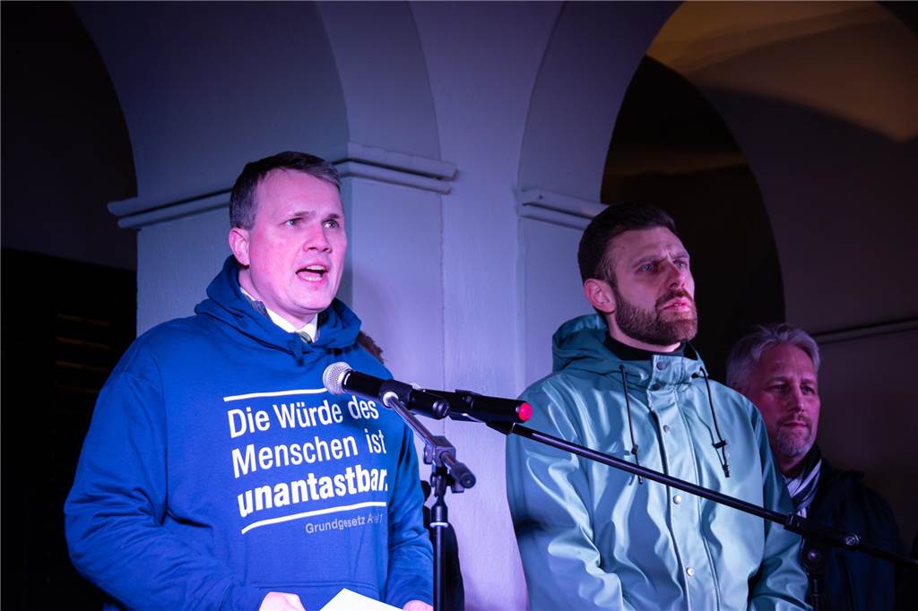 5000 Dorstener demonstrieren für die Demokratie: Viele Fotos von der Kundgebung auf dem Marktplatz