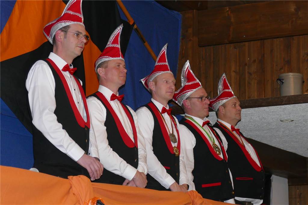 Viele Bilder: Kolpingkarneval in Graes: Grandioser Büttenabend