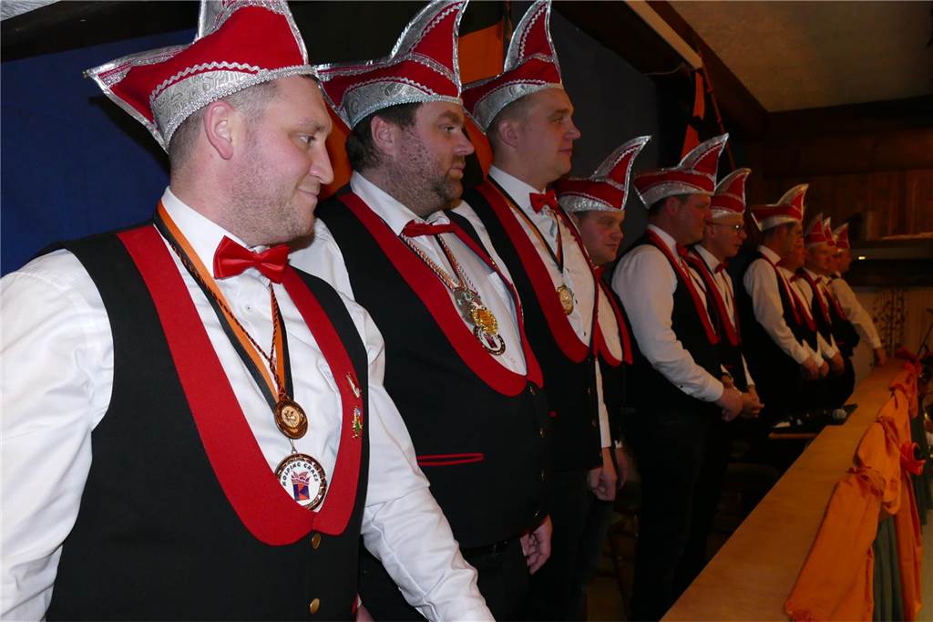 Viele Bilder: Kolpingkarneval in Graes: Grandioser Büttenabend