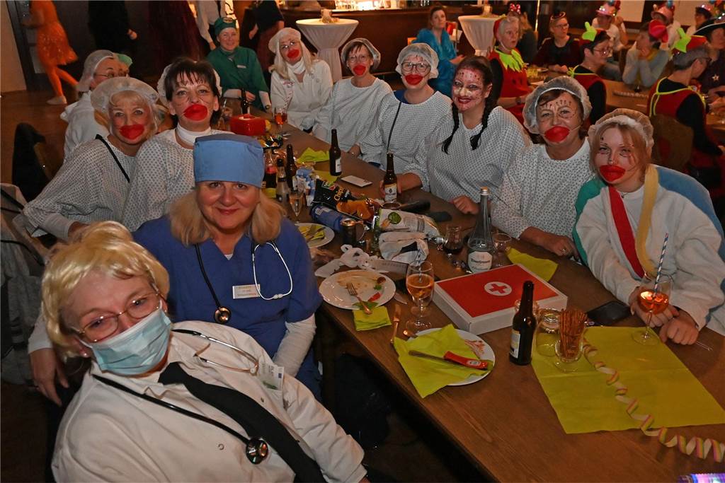 Theatergruppe St. Nikolaus feierte ausgelassen Frauenkarneval