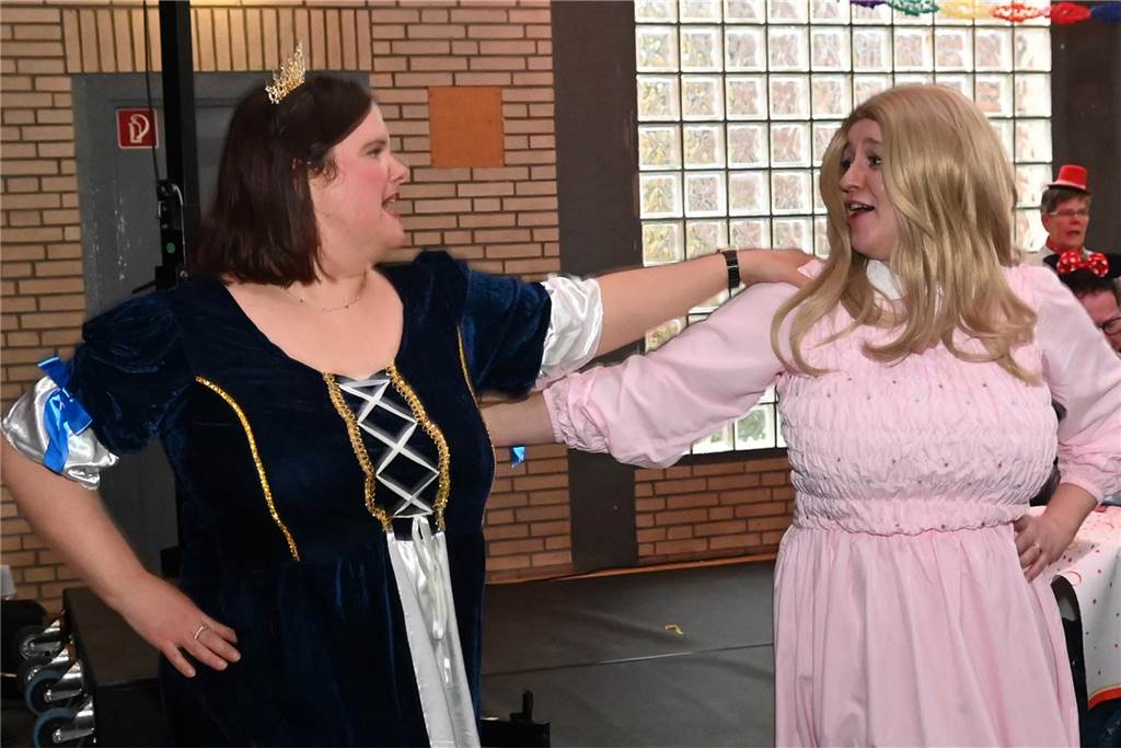 Lembecker Frauen feiern ausgiebig Karneval: Ladykracher sorgen für ordentlich Stimmung