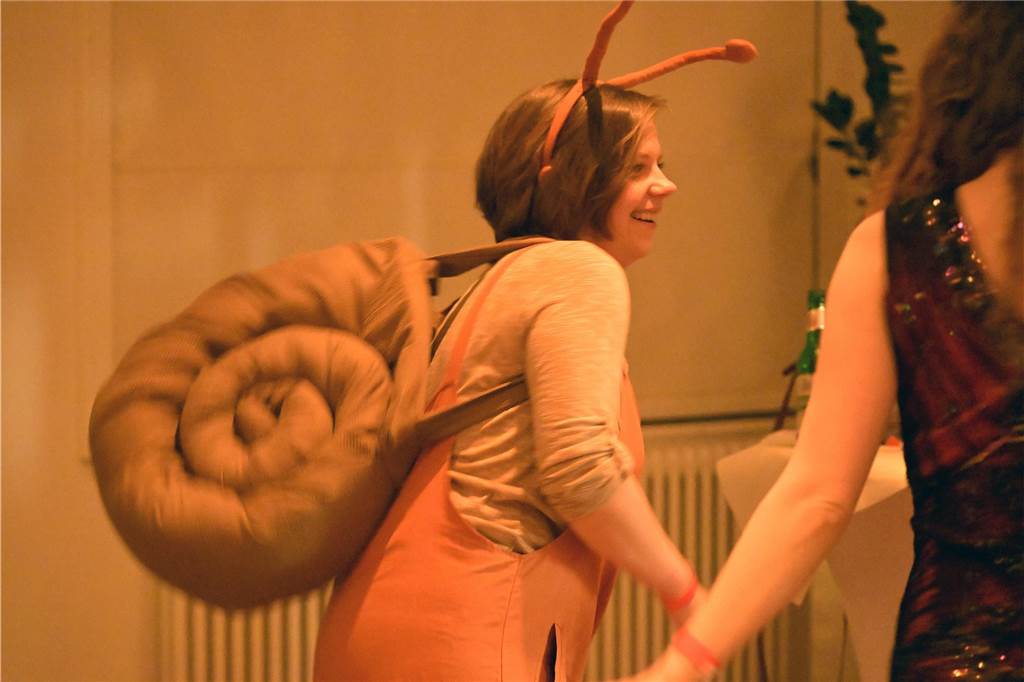 Viele Fotos von der Party im Kolpingsaal: So hat Werne Weiberfastnacht gefeiert