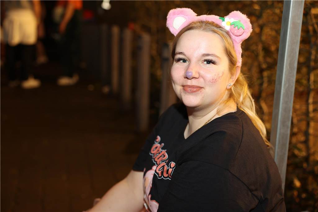 Karnevalssamstag in Olfen: Ganz viele Fotos von den Partys in der Stadt