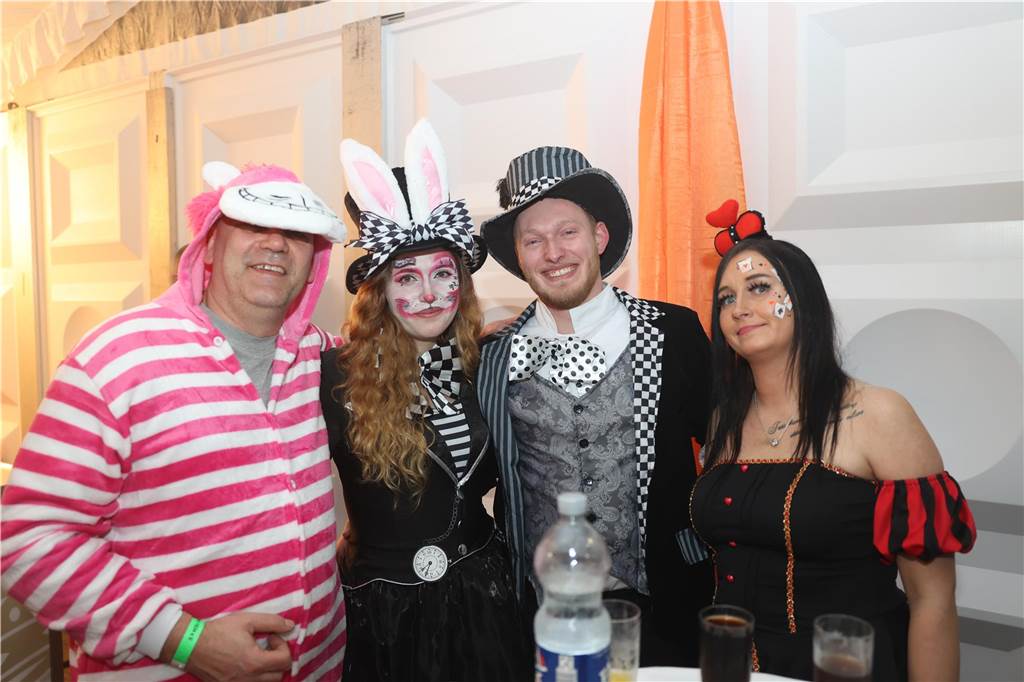 Karnevalssamstag in Olfen: Ganz viele Fotos von den Partys in der Stadt