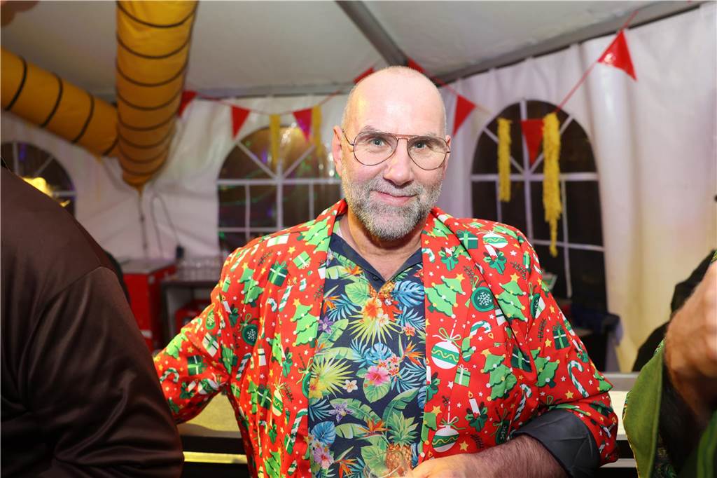 Karnevalssamstag in Olfen: Ganz viele Fotos von den Partys in der Stadt