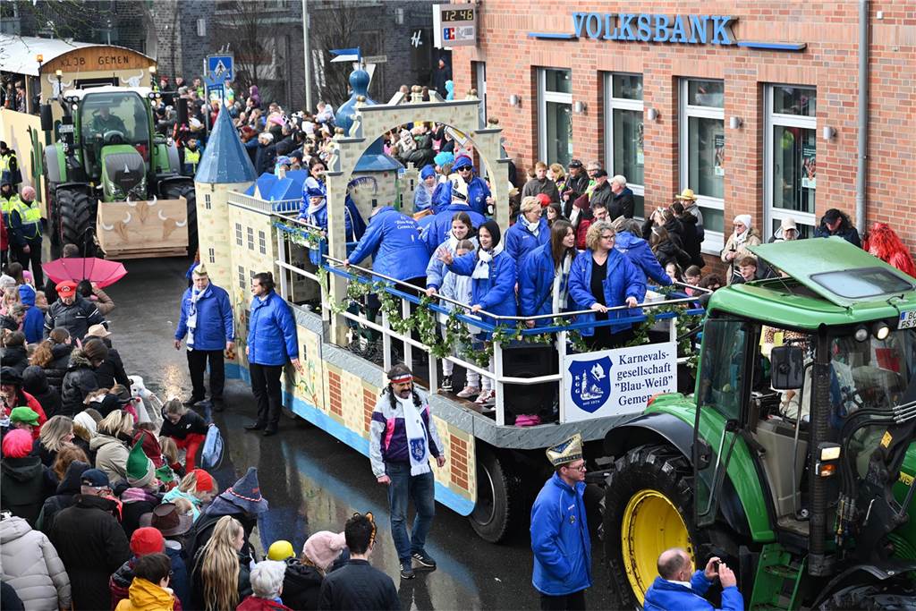 Helau und Kamelle: Raesfelder Rosenmontagszug