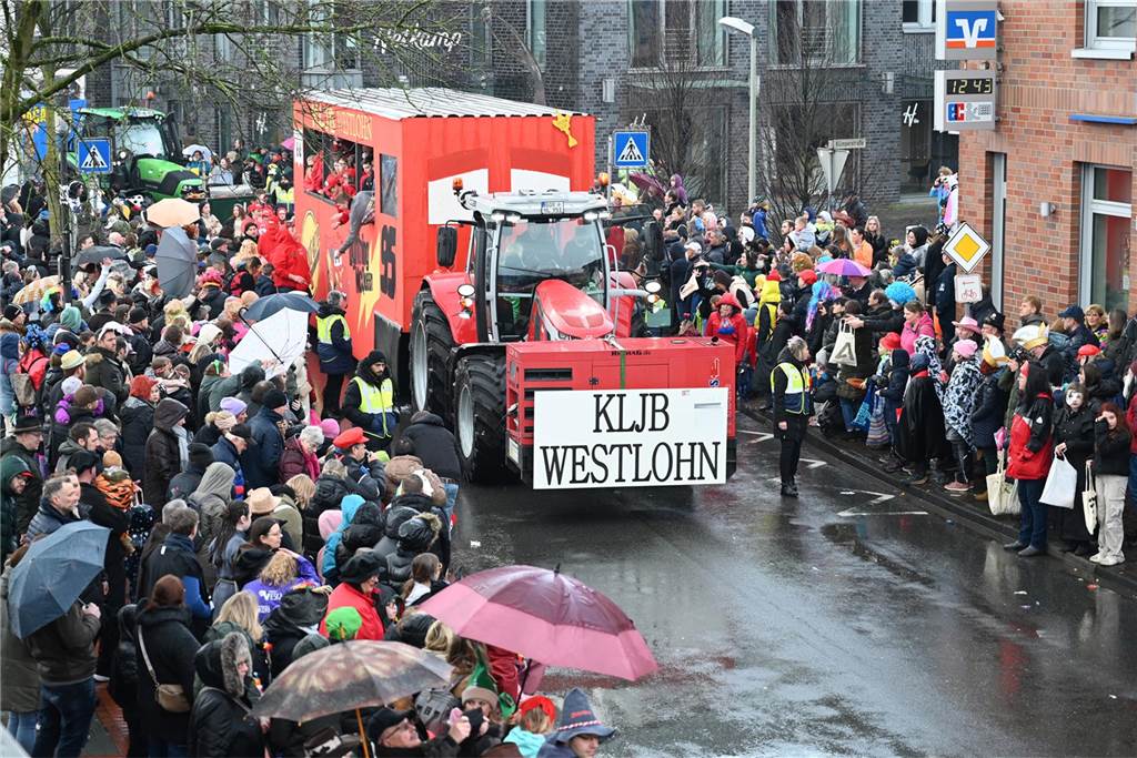 Helau und Kamelle: Raesfelder Rosenmontagszug
