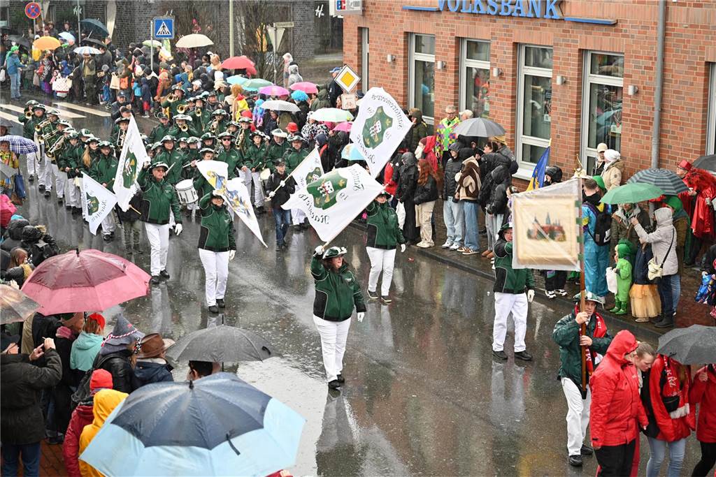 Helau und Kamelle: Raesfelder Rosenmontagszug