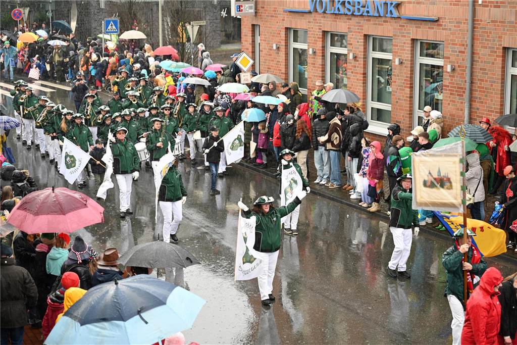 Helau und Kamelle: Raesfelder Rosenmontagszug