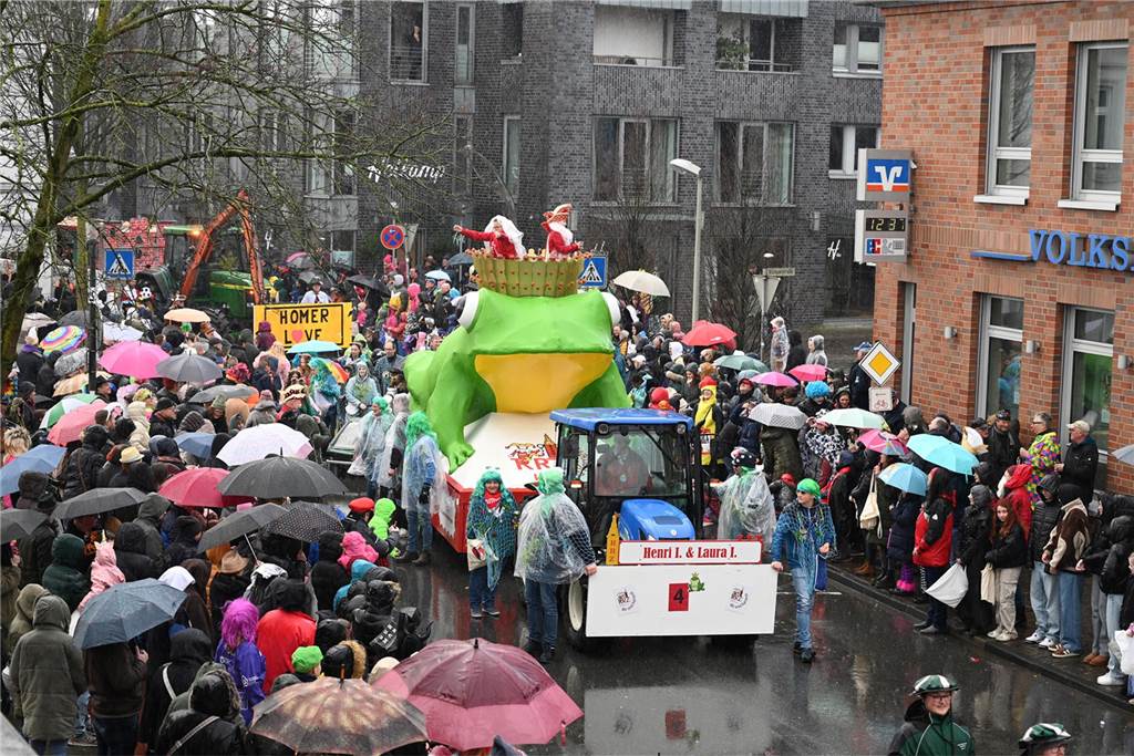 Helau und Kamelle: Raesfelder Rosenmontagszug