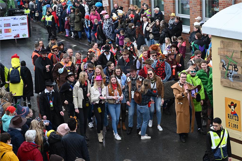 Helau und Kamelle: Raesfelder Rosenmontagszug