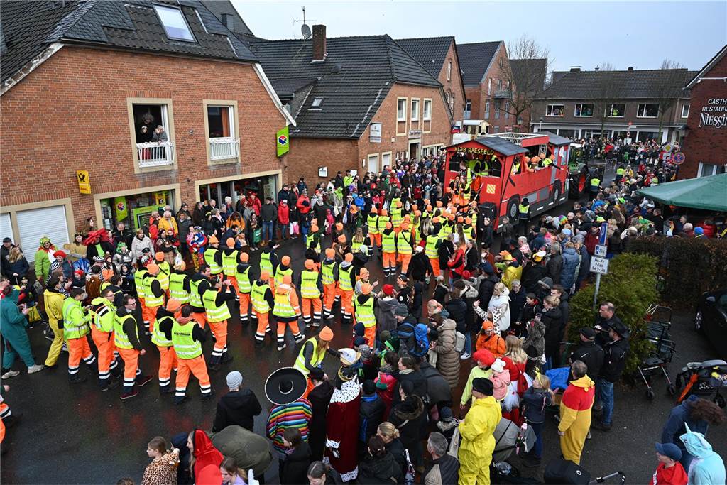 Helau und Kamelle: Raesfelder Rosenmontagszug
