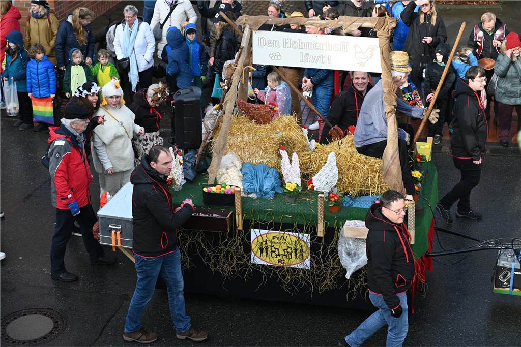 Helau und Kamelle: Raesfelder Rosenmontagszug
