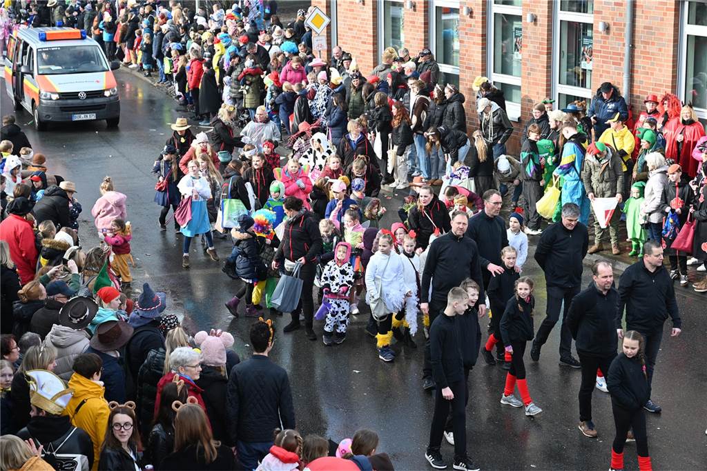 Helau und Kamelle: Raesfelder Rosenmontagszug