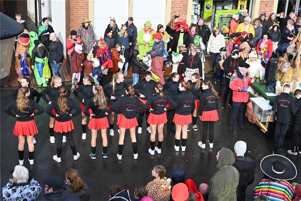 Helau und Kamelle: Raesfelder Rosenmontagszug