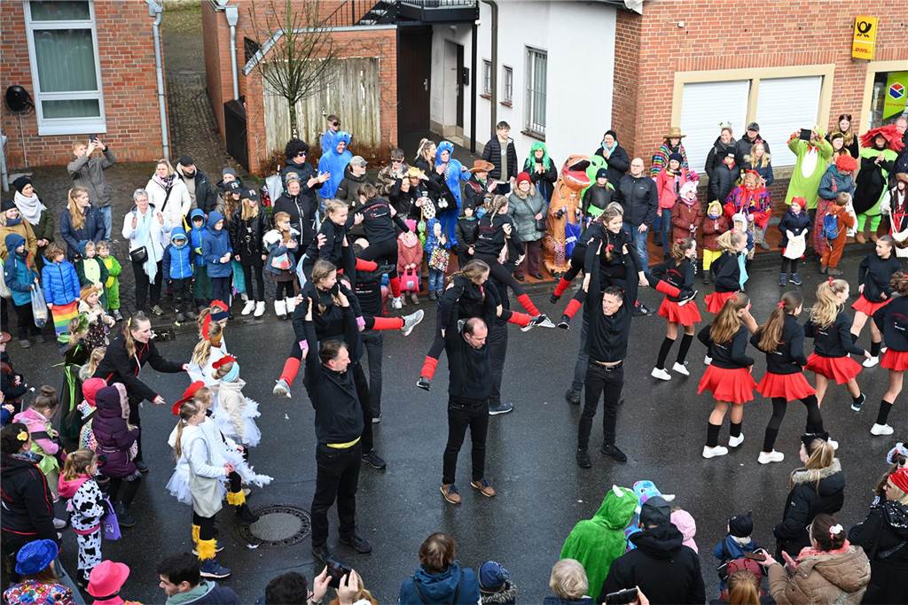 Helau und Kamelle: Raesfelder Rosenmontagszug