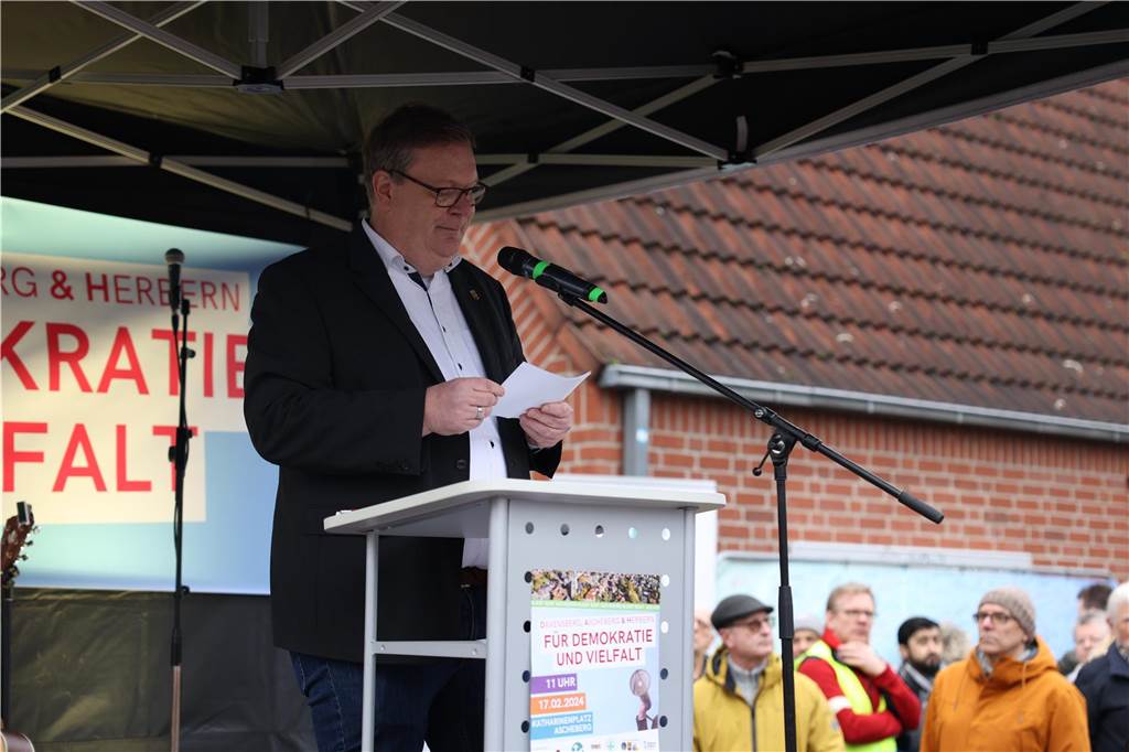 Die besten Bilder von der Kundgebung in Ascheberg: Plakate für Demokratie und Vielfalt