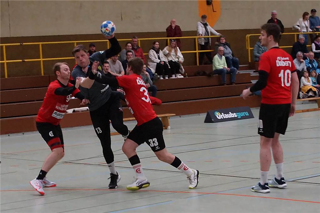 Viele Handball-Fotos vom Wochenende: SGH Unna Massen auf Kurs Wiederaufstieg, KSV vor Ligaerhalt