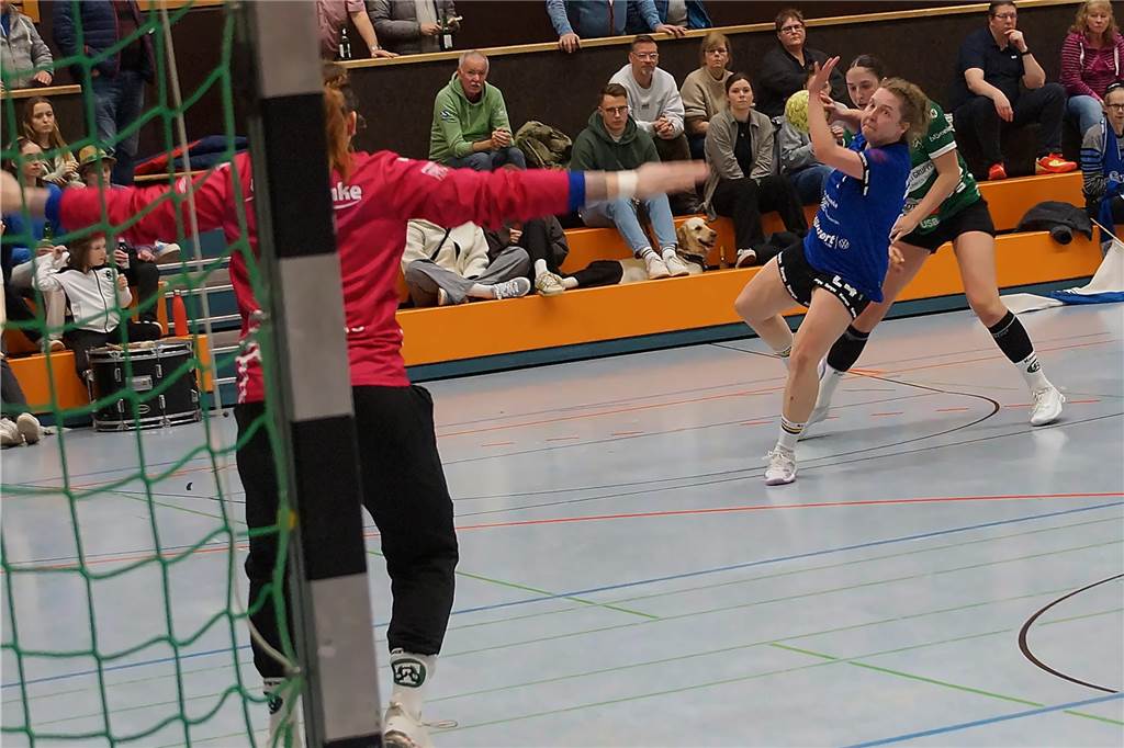 Viele Handball-Fotos vom Wochenende: SGH Unna Massen auf Kurs Wiederaufstieg, KSV vor Ligaerhalt
