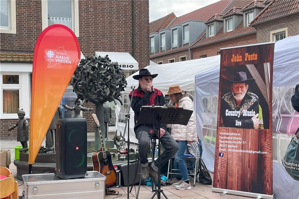 Viele Fotos vom Ostermarkt: Über 8000 Sonntagsbummler am verkaufsoffenen Ostermarkt-Sonntag