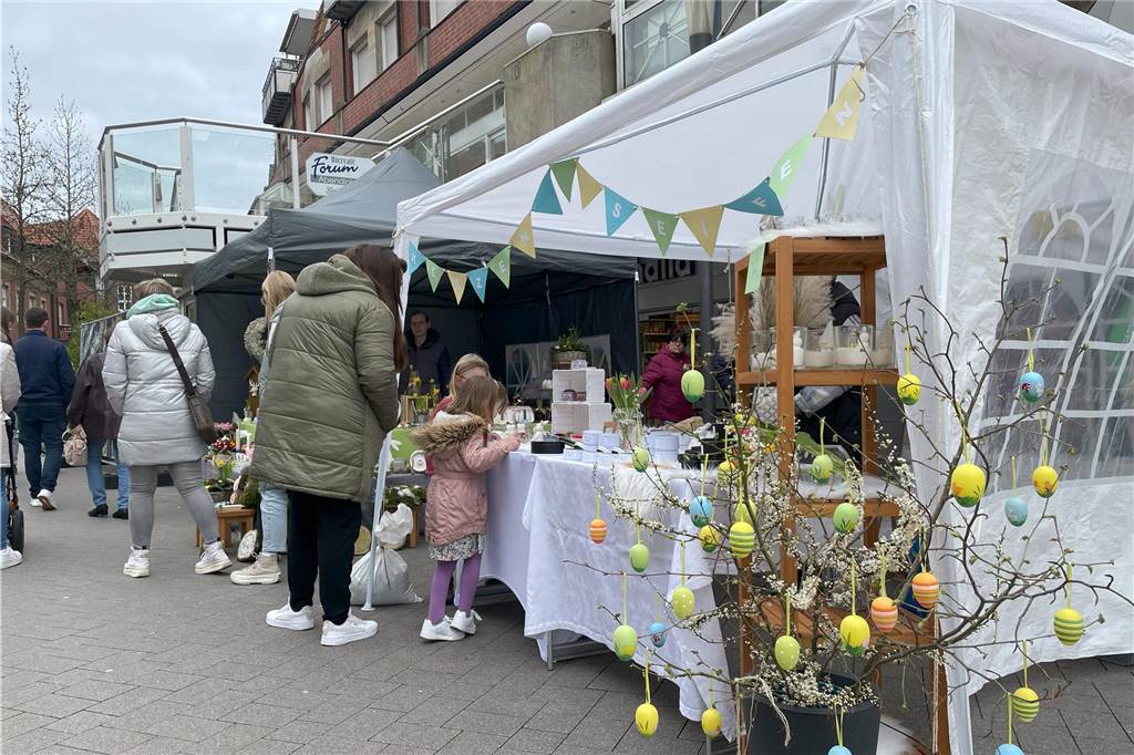 Viele Fotos vom Ostermarkt: Über 8000 Sonntagsbummler am verkaufsoffenen Ostermarkt-Sonntag