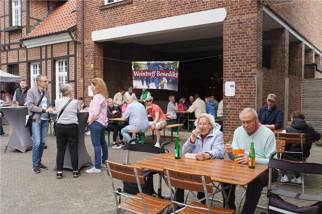 Frühlingsfest Herbern 2024: Volle Straßen bei bestem Wetter