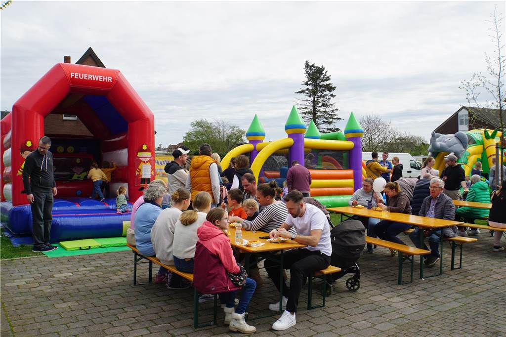Frühlingsfest Herbern 2024: Volle Straßen bei bestem Wetter