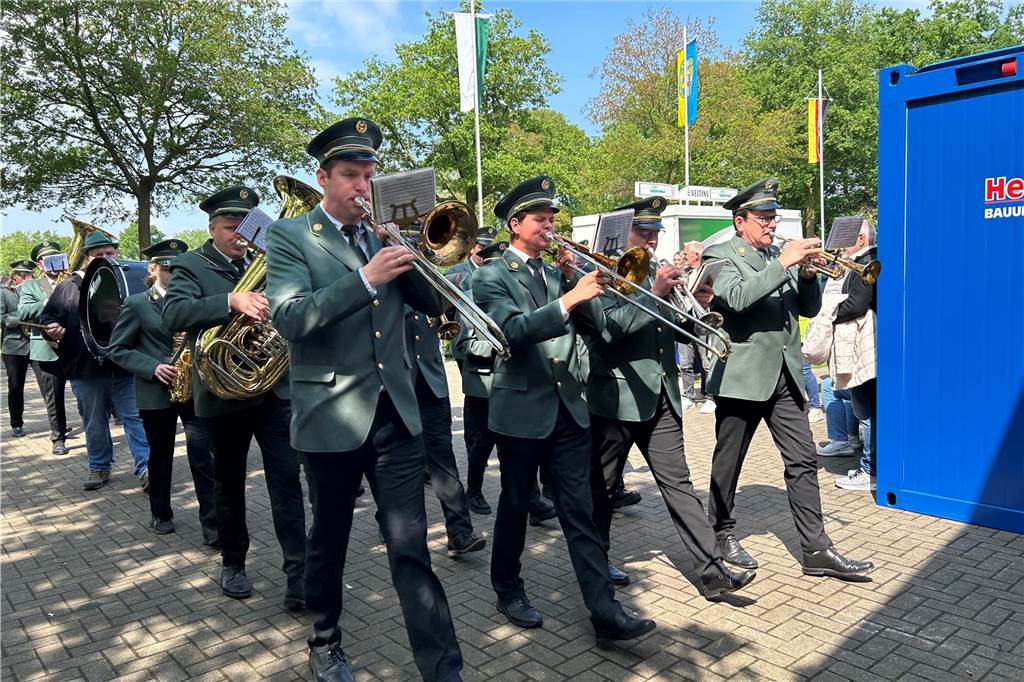 Viele Fotos vom Kaiserschießen: Auftakt in Wennewick-Oldenkott